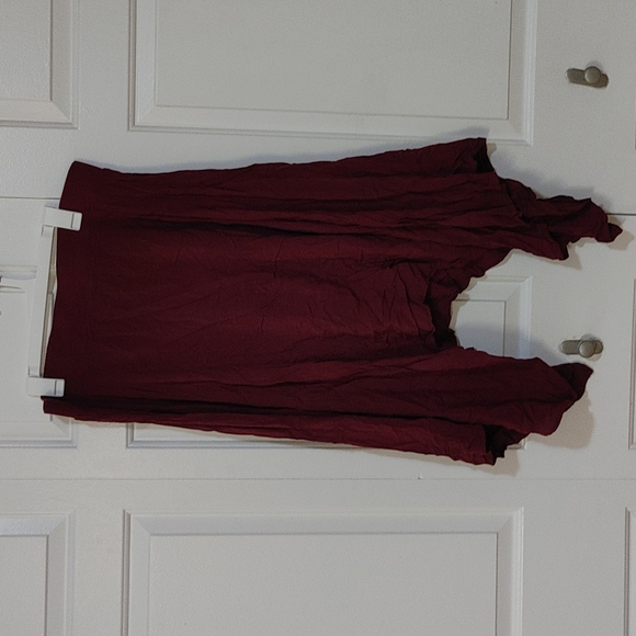 torrid Dresses & Skirts - 3/$40🎄NWOT Torrid Maroon Handkerchief Skirt 1X